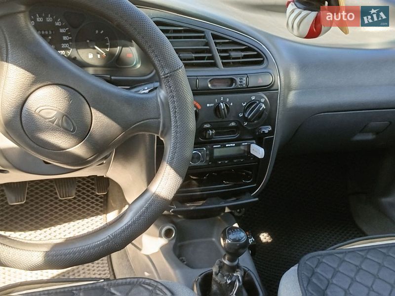 Седан Daewoo Lanos 2002 в Сквирі