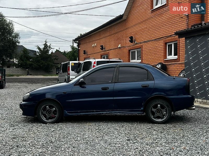 Седан Daewoo Lanos 2005 в Дергачах