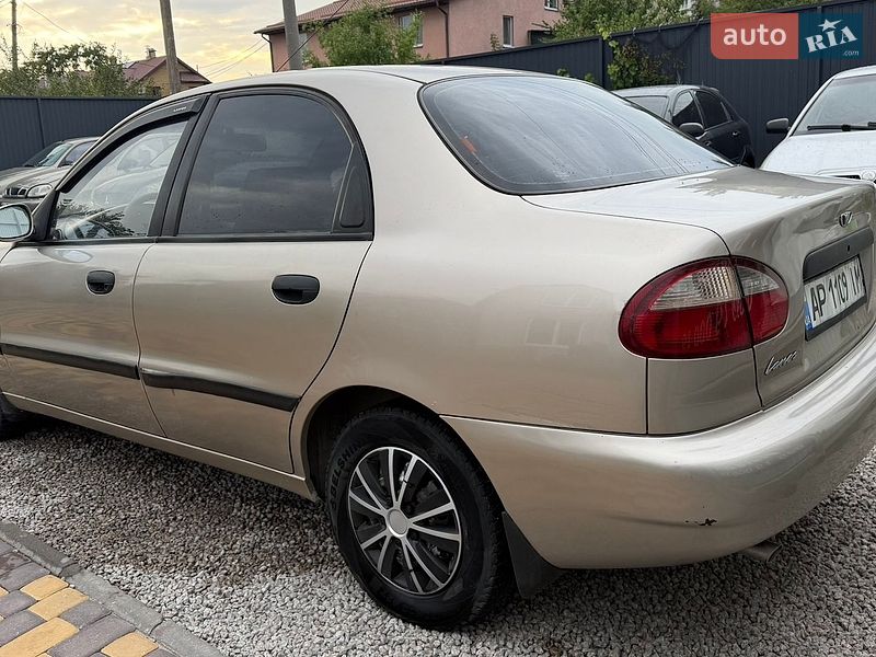 Седан Daewoo Lanos 2004 в Запоріжжі