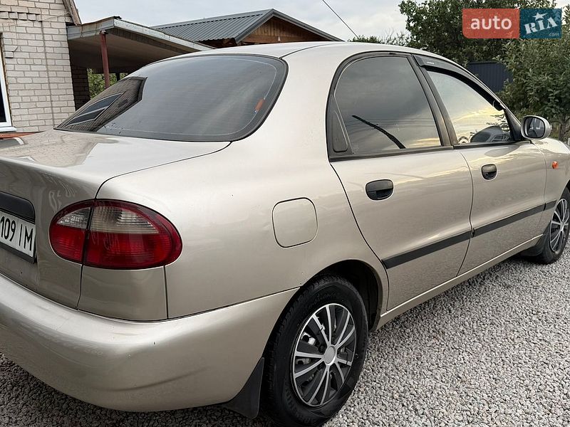 Седан Daewoo Lanos 2004 в Запоріжжі
