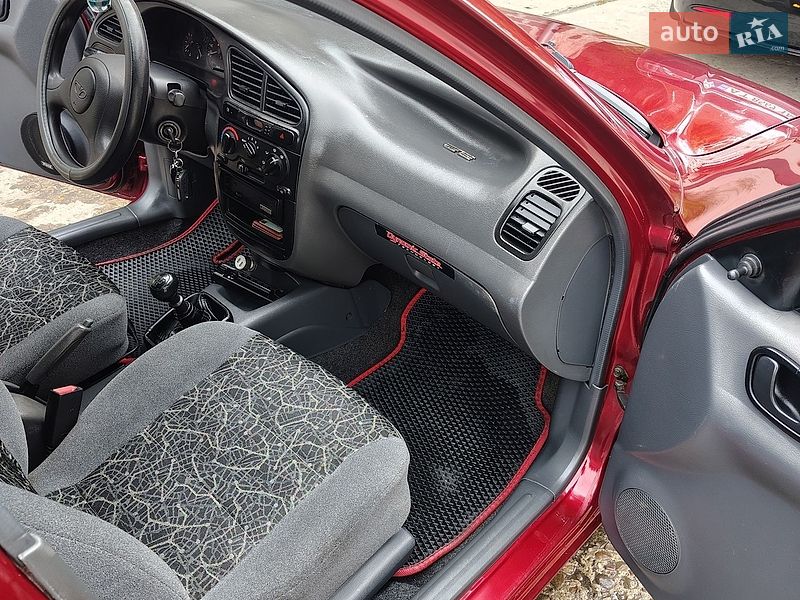 Седан Daewoo Lanos 2004 в Ивано-Франковске