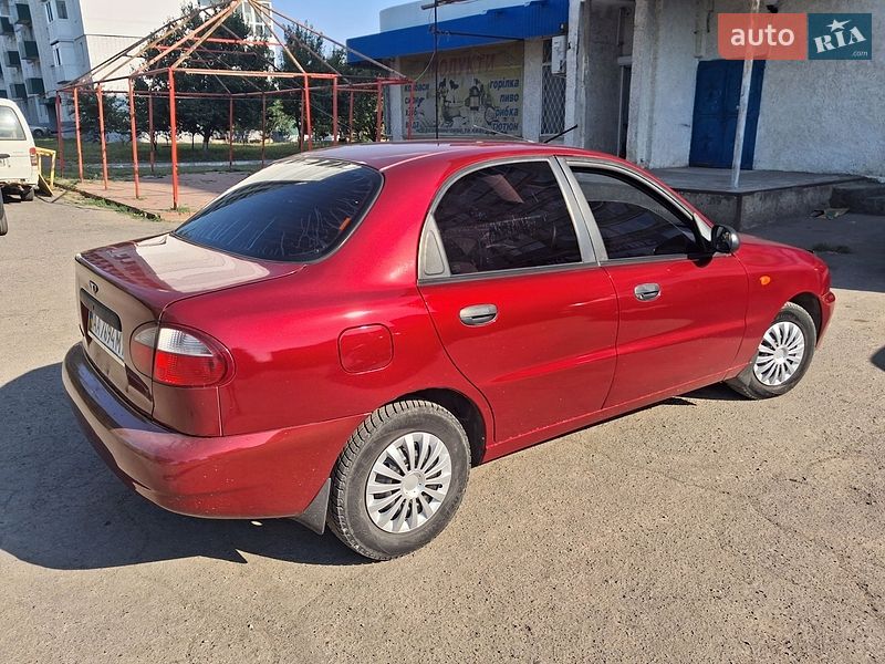 Седан Daewoo Lanos 2005 в Первомайске