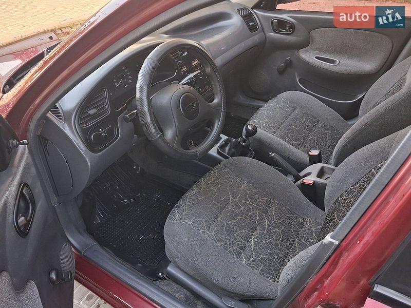 Седан Daewoo Lanos 2005 в Первомайске