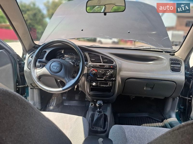 Седан Daewoo Lanos 2004 в Немирове