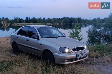 Седан Daewoo Lanos 2004 в Коростене