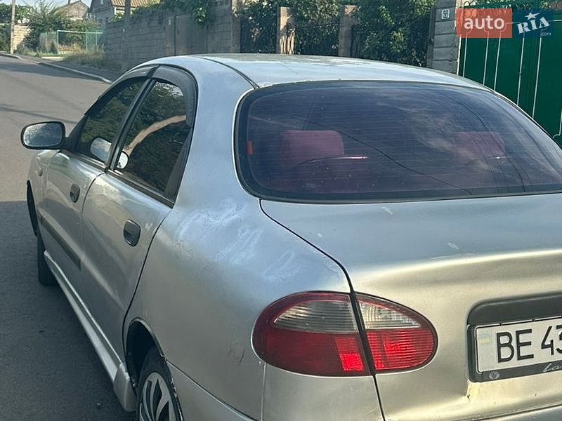 Седан Daewoo Lanos 2004 в Миколаєві