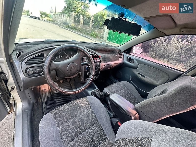 Седан Daewoo Lanos 2004 в Миколаєві