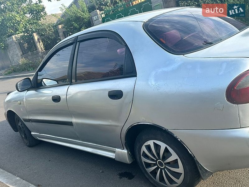 Седан Daewoo Lanos 2004 в Миколаєві