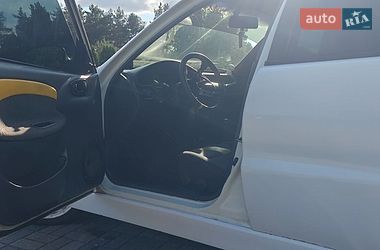 Седан Daewoo Lanos 2003 в Львові