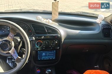 Седан Daewoo Lanos 2003 в Львові