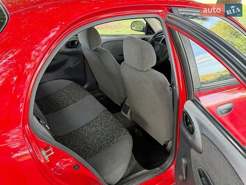 Седан Daewoo Lanos 2008 в Луцьку