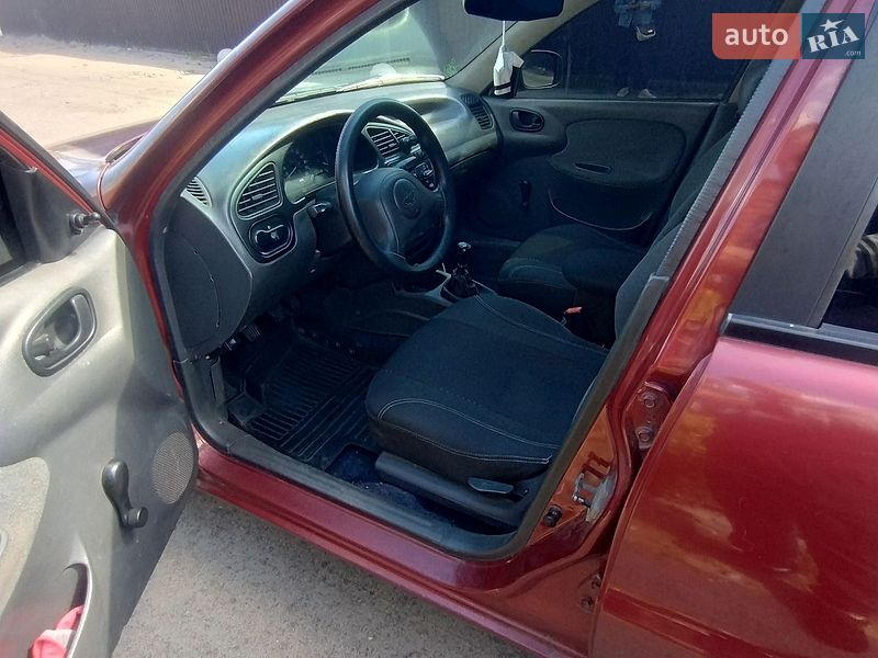 Седан Daewoo Lanos 2006 в Києві