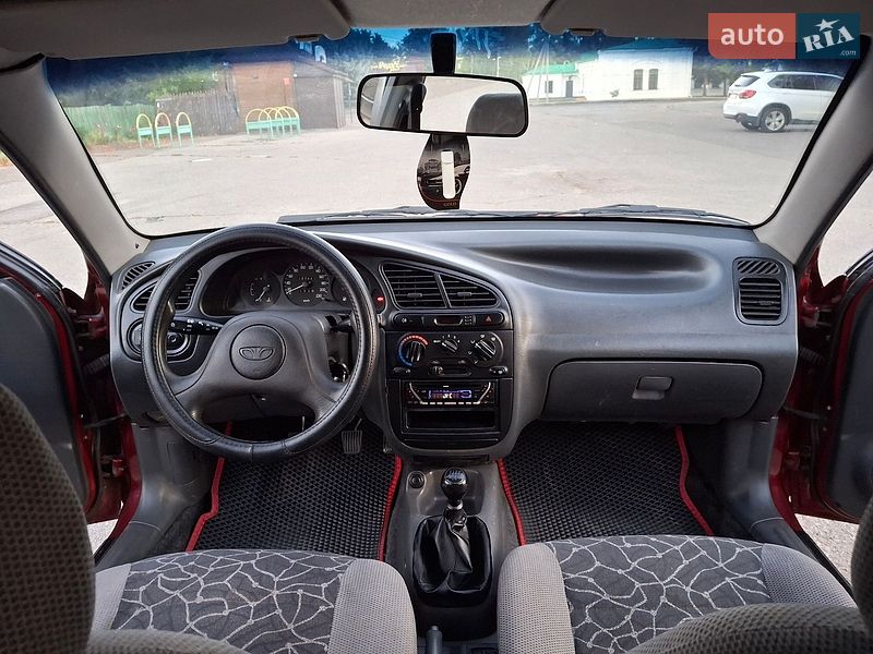 Седан Daewoo Lanos 2003 в Полтаве