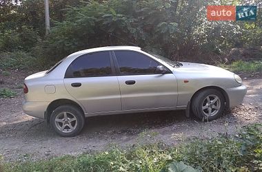 Седан Daewoo Lanos 2002 в Каменском