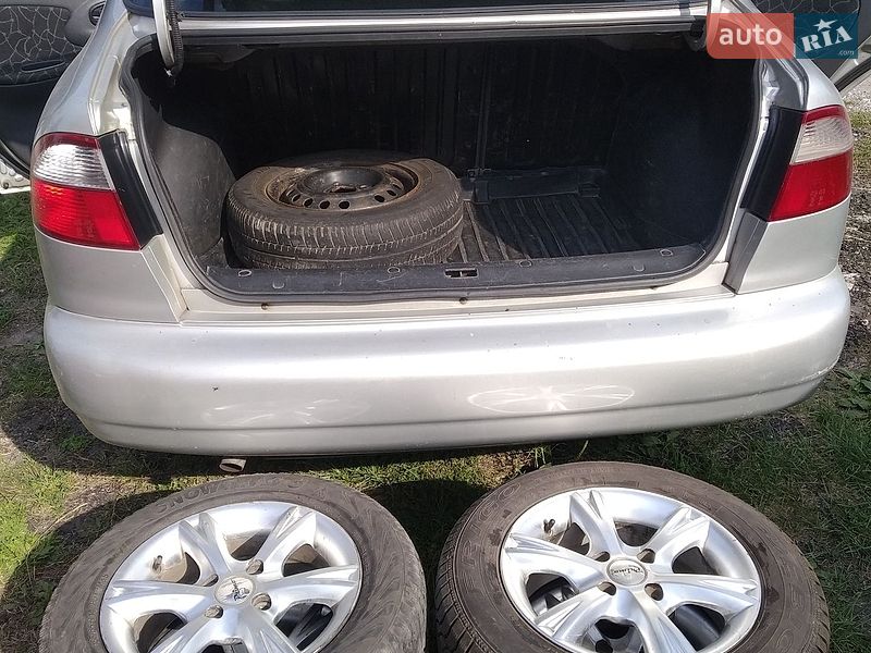 Седан Daewoo Lanos 2002 в Каменском