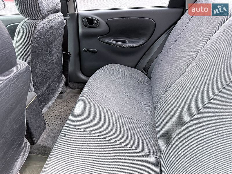 Седан Daewoo Lanos 2006 в Полтаві