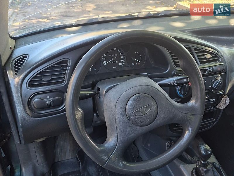 Седан Daewoo Lanos 2002 в Лохвице