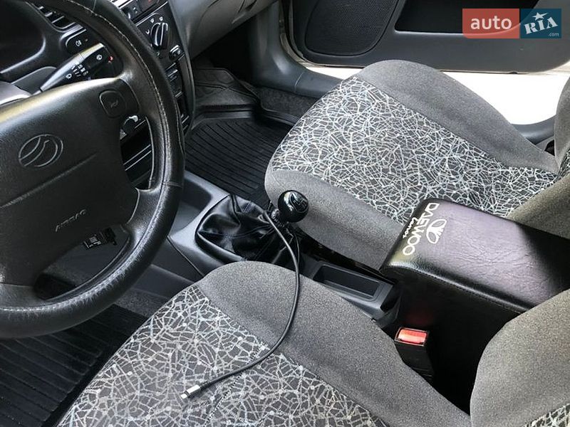 Седан Daewoo Lanos 2009 в Киеве