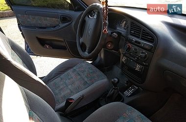 Седан Daewoo Lanos 2005 в Ромнах