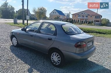 Седан Daewoo Lanos 2008 в Малині