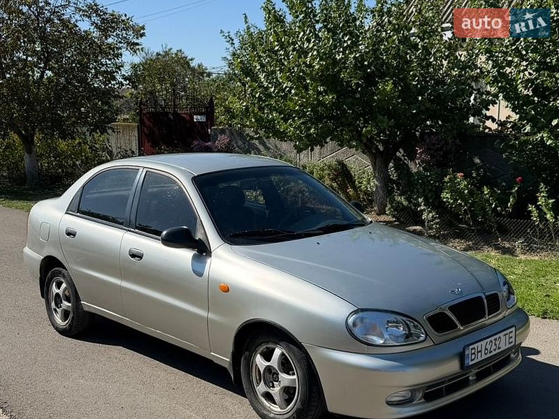 Седан Daewoo Lanos 2003 в Миколаєві