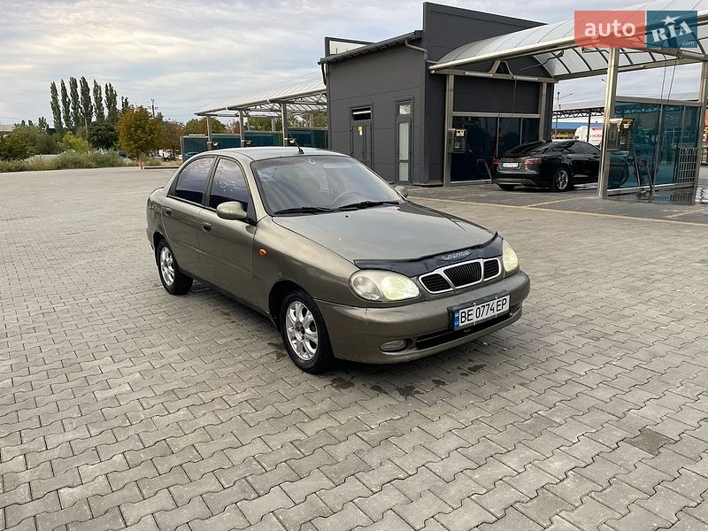 Седан Daewoo Lanos 2003 в Миколаєві