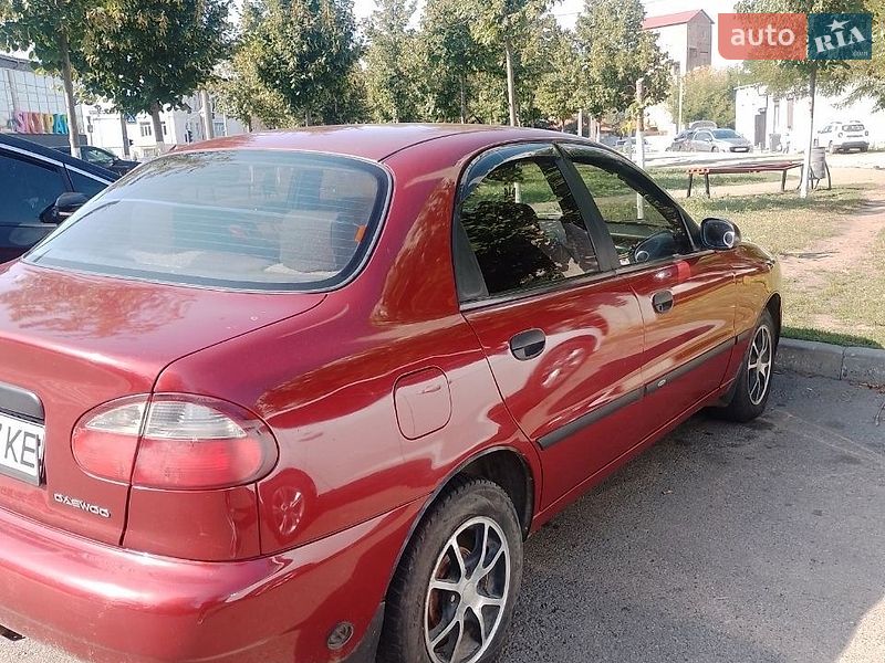 Седан Daewoo Lanos 2004 в Харькове