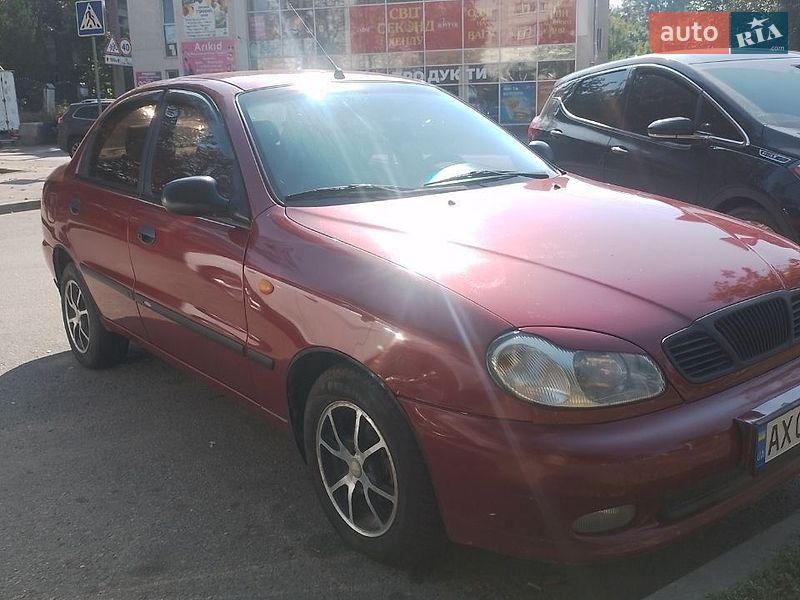 Седан Daewoo Lanos 2004 в Харькове