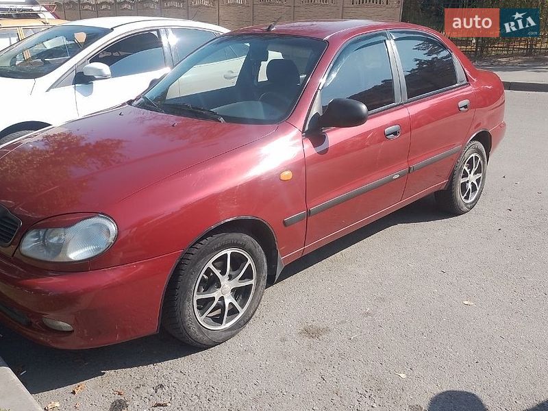 Седан Daewoo Lanos 2004 в Харькове