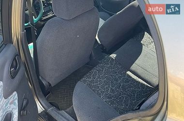 Седан Daewoo Lanos 2004 в Луцке