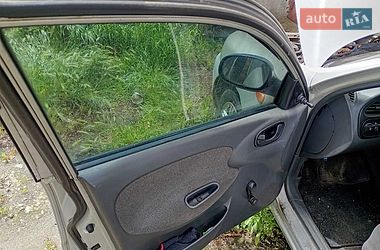 Седан Daewoo Lanos 2004 в Києві