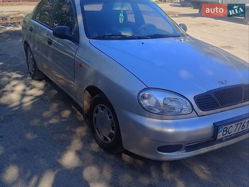 Седан Daewoo Lanos 2005 в Львові
