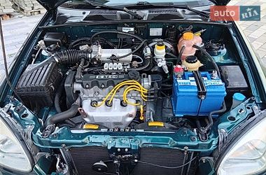 Седан Daewoo Lanos 2004 в Хмельницькому