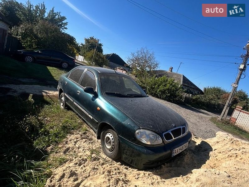 Седан Daewoo Lanos 2005 в Чугуєві