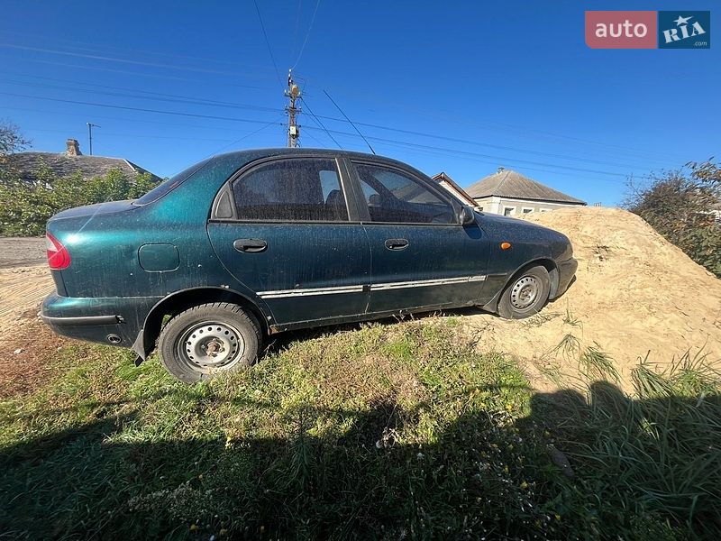 Седан Daewoo Lanos 2005 в Чугуєві