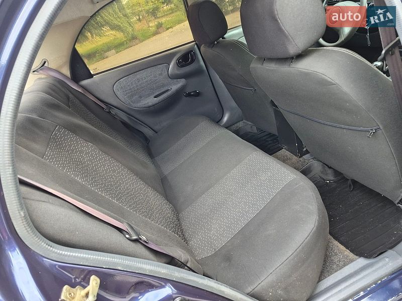Седан Daewoo Lanos 2006 в Черновцах