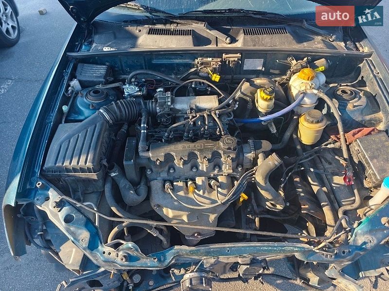 Седан Daewoo Lanos 2004 в Днепре