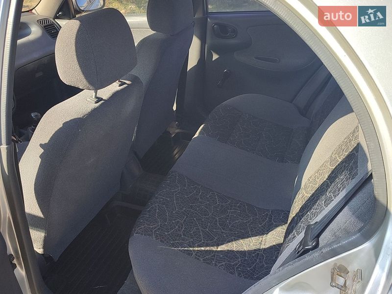 Седан Daewoo Lanos 2006 в Харькове