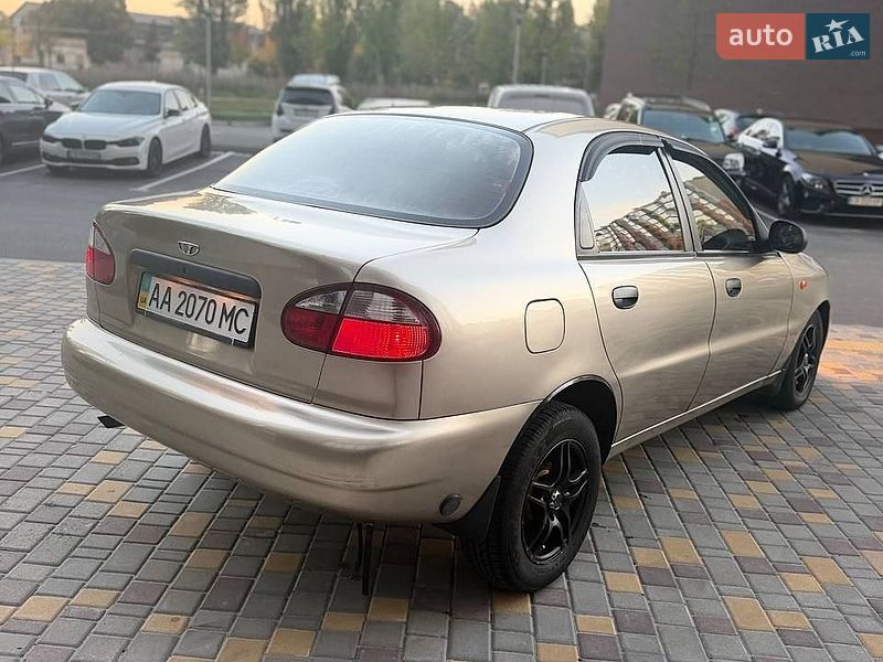 Седан Daewoo Lanos 2008 в Чернігові