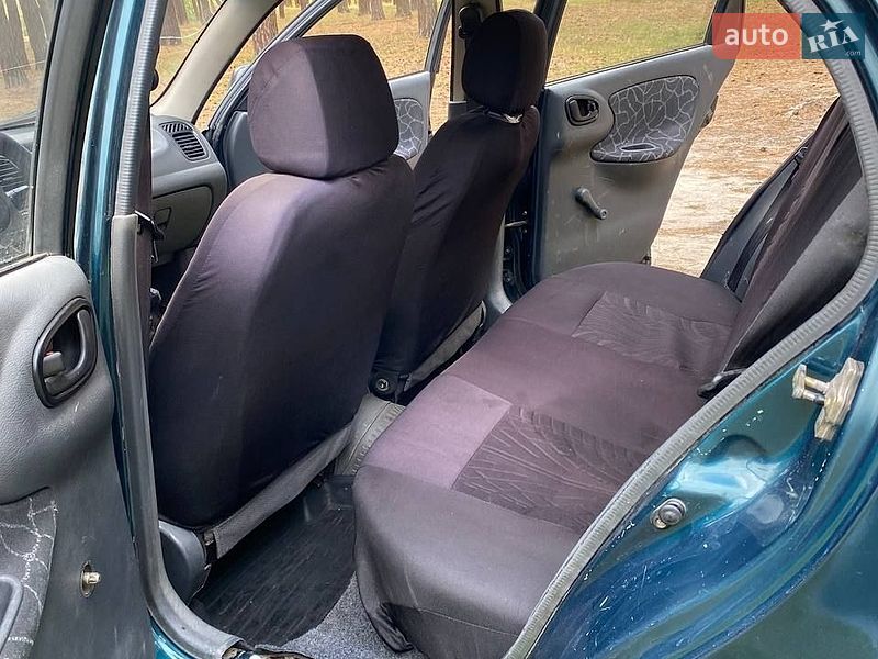 Седан Daewoo Lanos 2003 в Сумах