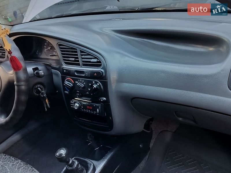 Седан Daewoo Lanos 2008 в Черкасах