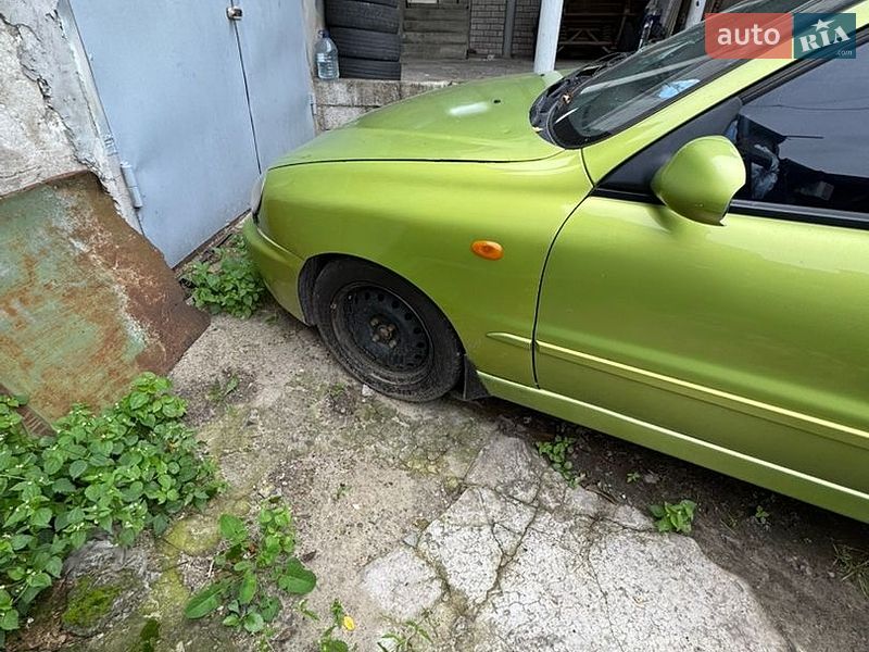 Хетчбек Daewoo Lanos 2003 в Дніпрі