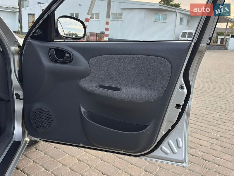 Седан Daewoo Lanos 2007 в Кременчуці