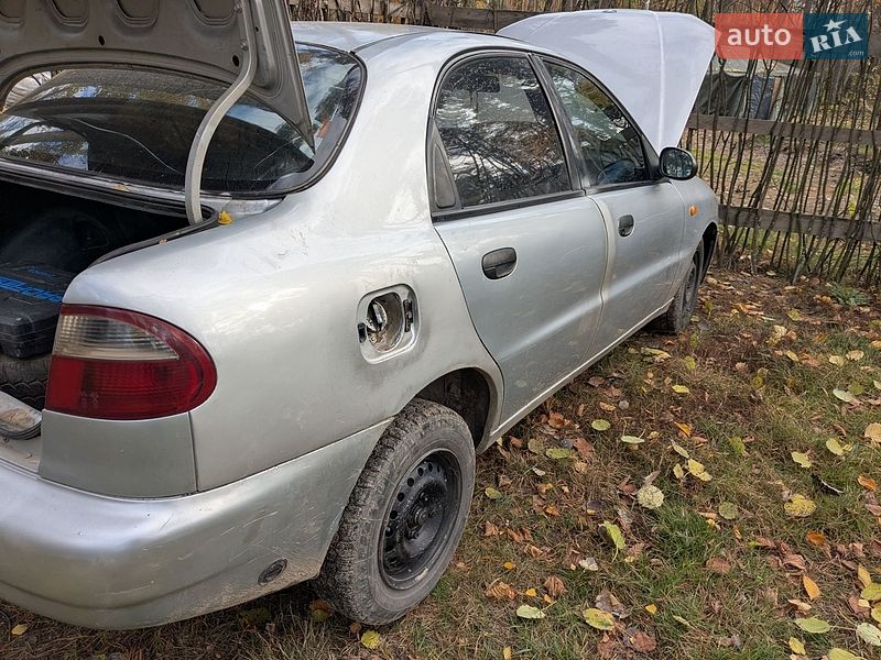 Седан Daewoo Lanos 1999 в Житомире