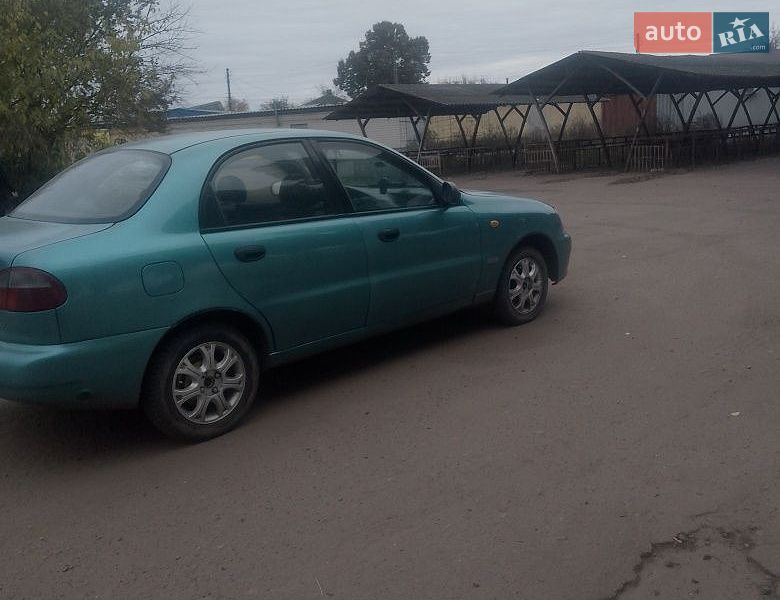 Седан Daewoo Lanos 1998 в Конотопе