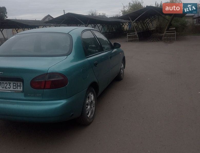 Седан Daewoo Lanos 1998 в Конотопе