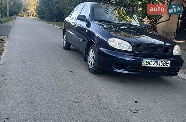 Седан Daewoo Lanos 2002 в Умані