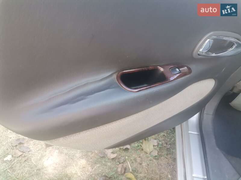 Седан Daewoo Leganza 2001 в Богуславі