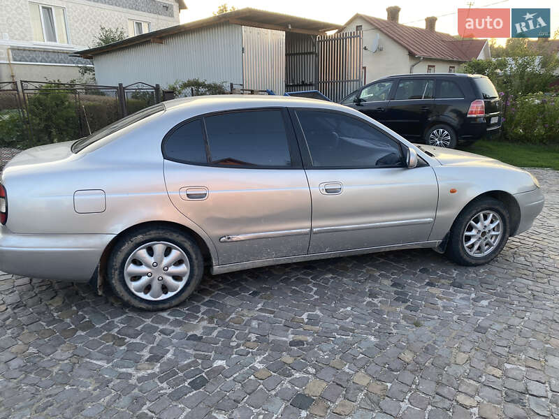 Седан Daewoo Leganza 2001 в Бережанах