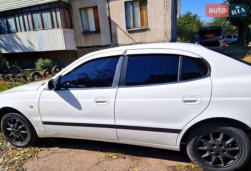 Седан Daewoo Leganza 2001 в Павлограде